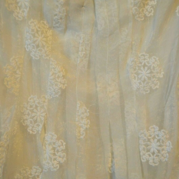 #33❤️ 34❤️ BRAND NEW TORRID LACE TOP/TANK SIZE 2X - Picture 2 of 5